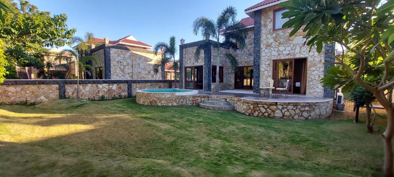 Vikrama Heritage Resort Pavagadh Halol Exterior photo